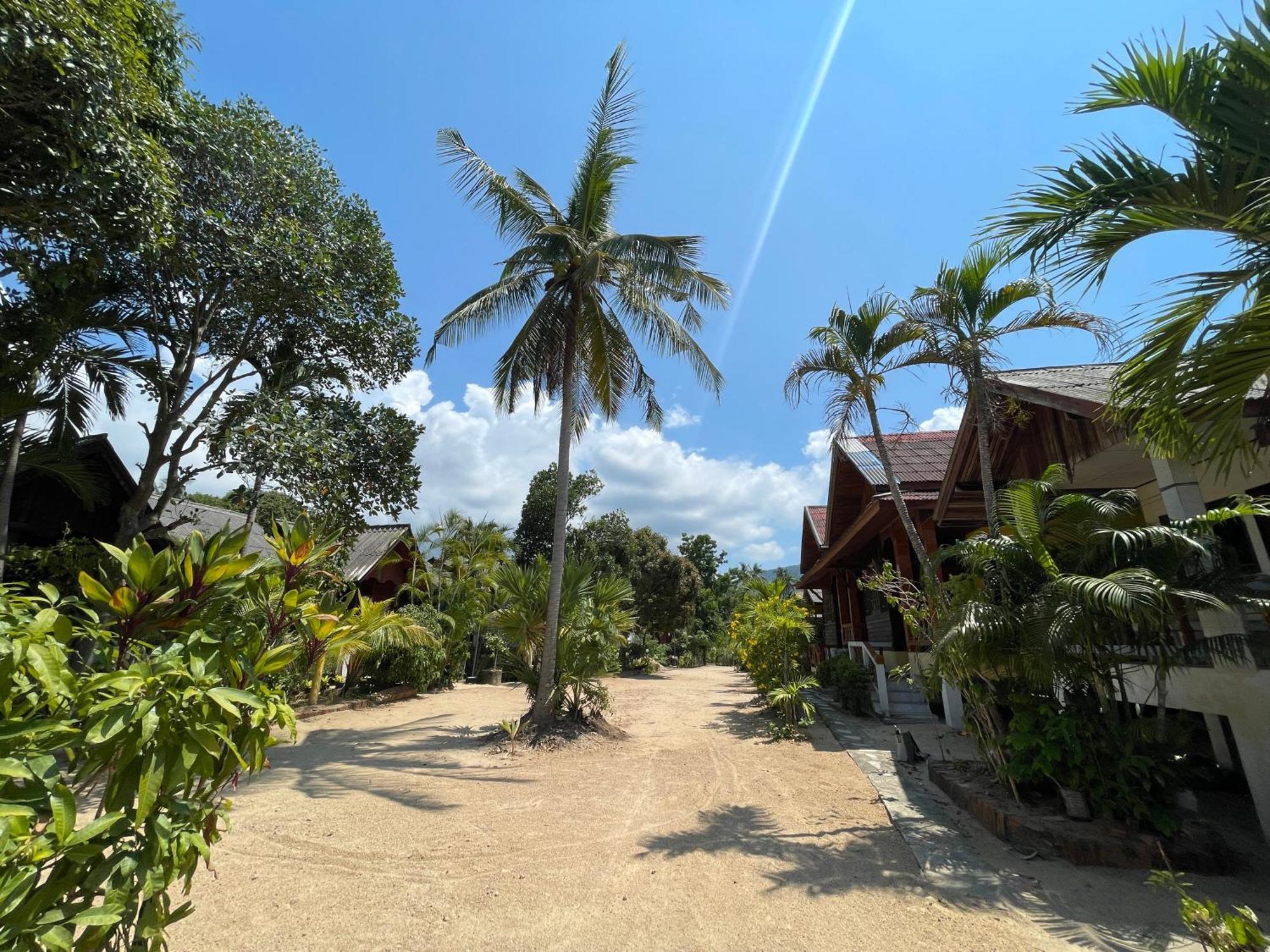 Anong Villa Mae Nam Exterior photo